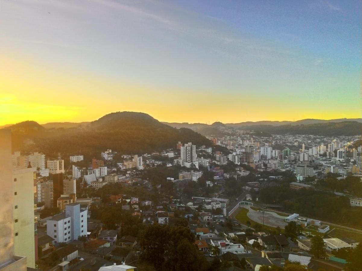 Oyo Hotel Farol Joaçaba エクステリア 写真